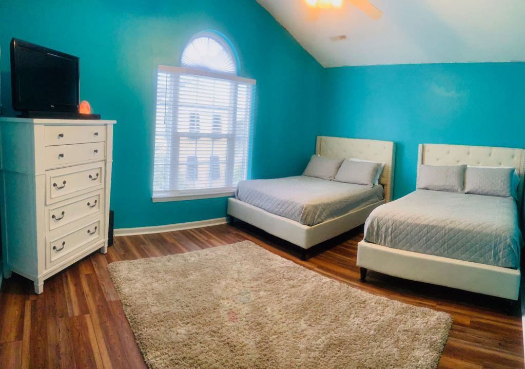 Booking a beach vacation house rental in Surfside Beach SC High Tide