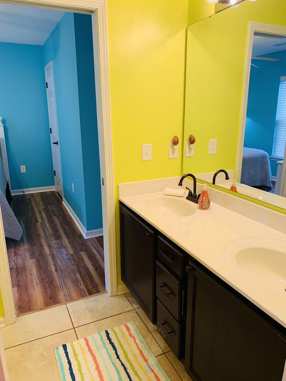 Booking a beach vacation house rental in Surfside Beach SC High Tide