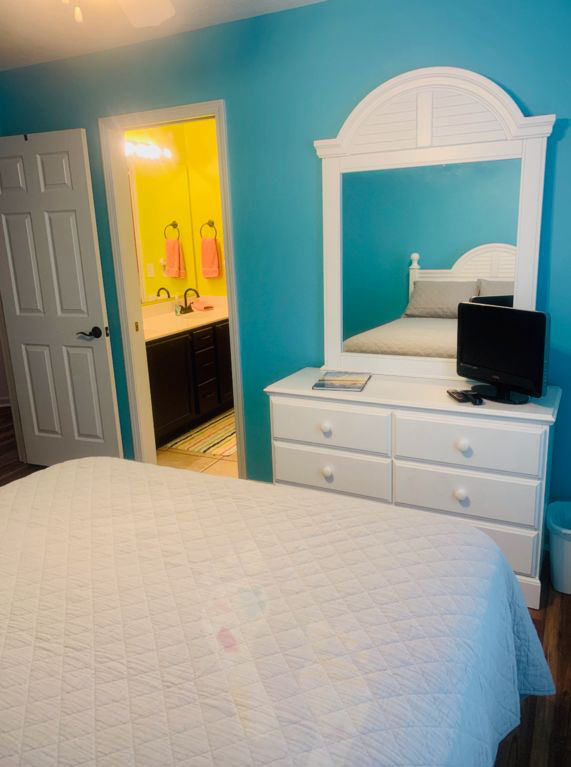 Booking a beach vacation house rental in Surfside Beach SC High Tide